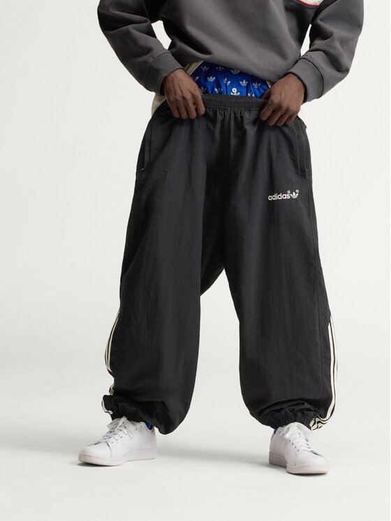 adidas adidas Spodnie dresowe 172511 Czarny Oversize