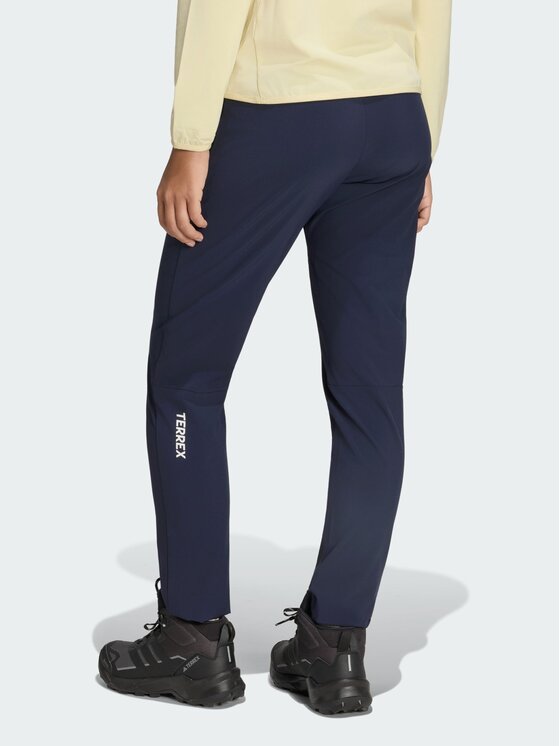 adidas adidas Spodnie outdoor 165452 Niebieski jasny Slim Fit