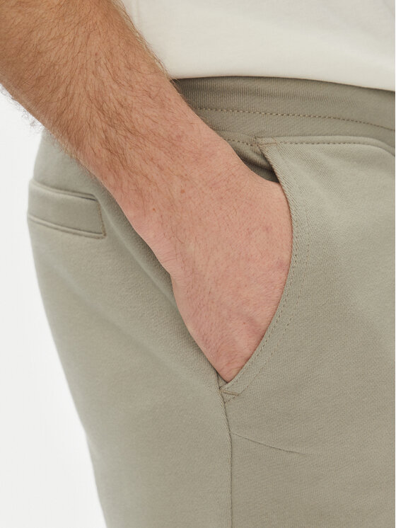 Calvin Klein Jeans Calvin Klein Jeans Donji dio trenerke Painted J30J327535 Zelena Regular Fit