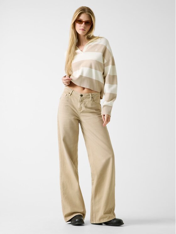 Guess Guess Svetr 180643 Béžová Classic Fit