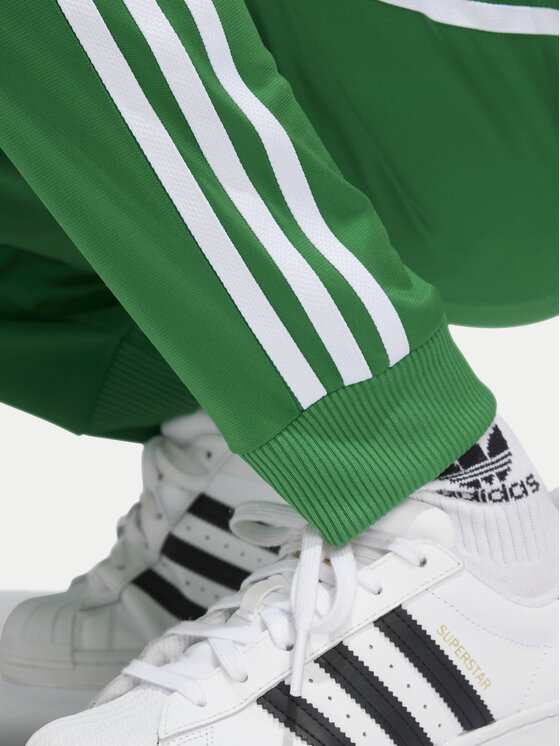 adidas adidas Spodnji del trenirke adicolor SST IY7461 Zelena Regular Fit