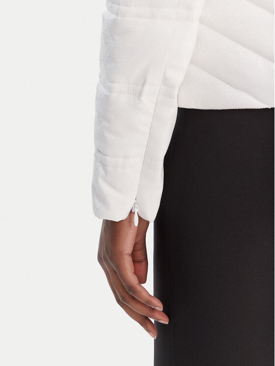 Guess Guess Demisezoninė striukė W6RL02 WJ492 Balta Regular Fit