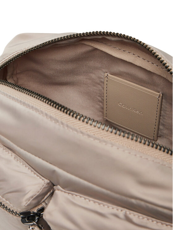 Calvin Klein Calvin Klein Taška cez rameno Tech Utility Camera Bag LV04G3178G Krémová