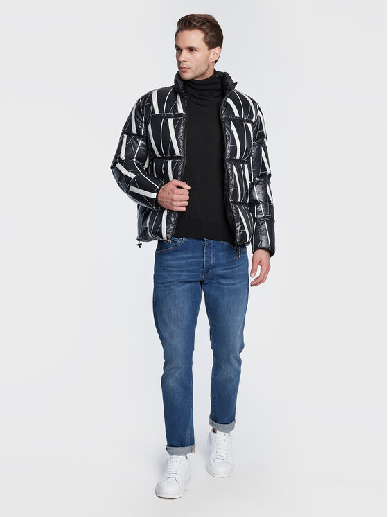 Armani Exchange Armani Exchange Pūkinė striukė 8NZBP8 ZNULZ 22AR Juoda Regular Fit