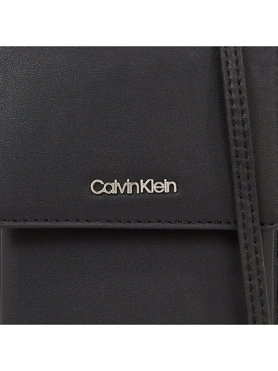 Calvin Klein Calvin Klein Etui na telefon Ck Must Phone Pouch Xbody K60K610997 Czarny