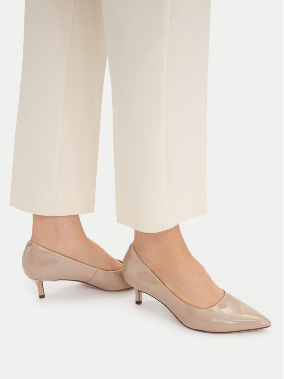 Clarks Clarks Salonarji Zarey Court 26183154 Bež