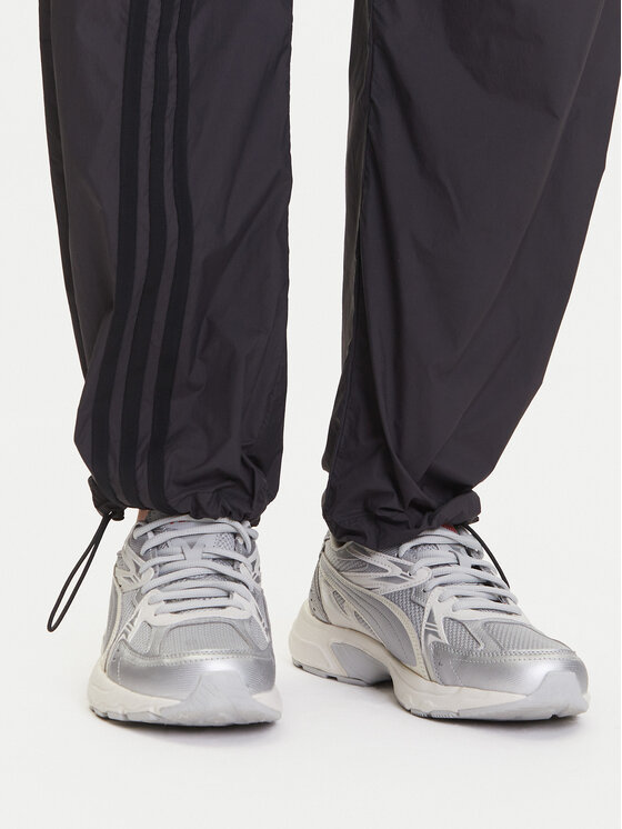 adidas adidas Pantaloni da tuta JJ0920 Grigio Loose Fit