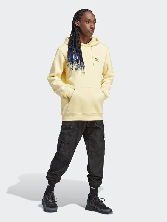 Gelber adidas store pullover