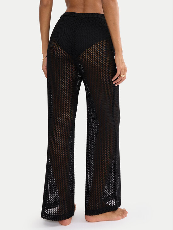 Triumph Triumph Pludmales šortus Beach MyWear Crochet 10226465 Melns Relaxed Fit