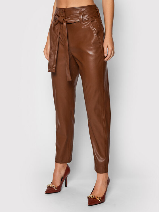 Liu Jo Dirbtinės odos kelnės WF1520 E0758 Ruda Relaxed Fit | HOF.lt