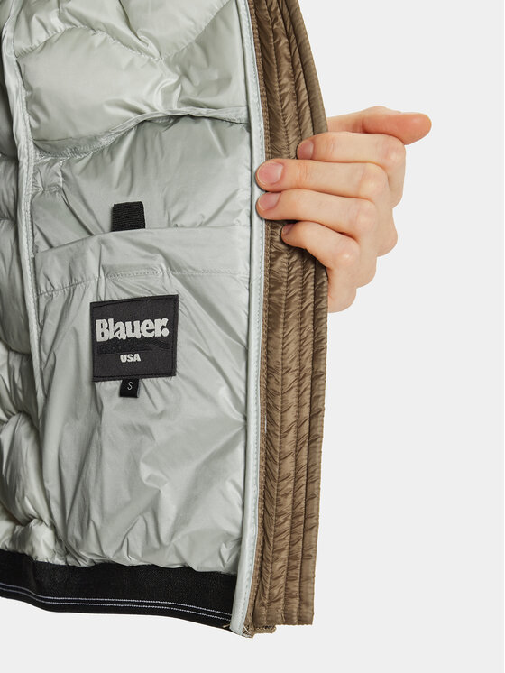 Blauer Blauer Geacă din puf 24WBLDC03048 Maro Regular Fit