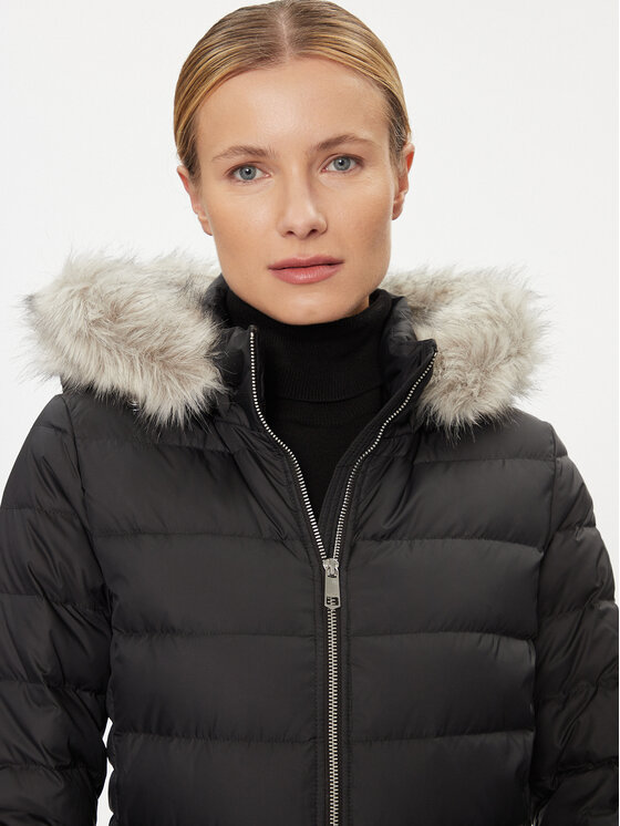 Tommy Hilfiger Tommy Hilfiger Puhovka Tyra WW0WW39746 Črna Regular Fit