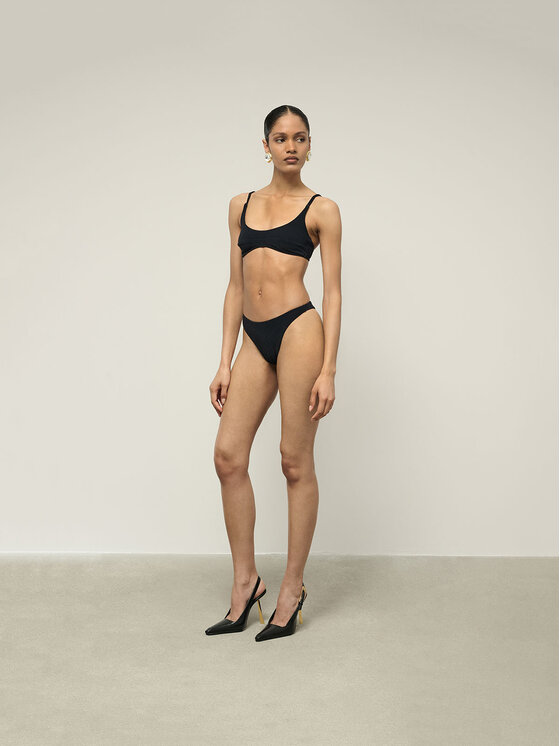 La Mania Pantaloncini sportivi LUCIA Nero Classic Fit