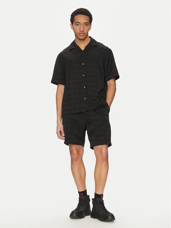 HUGO HUGO Ing Espino 50539288 Fekete Oversize