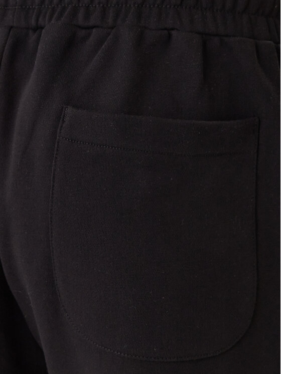 EA7 Emporio Armani EA7 Emporio Armani Спортни шорти 7M001329 AF17787 Черен Regular Fit