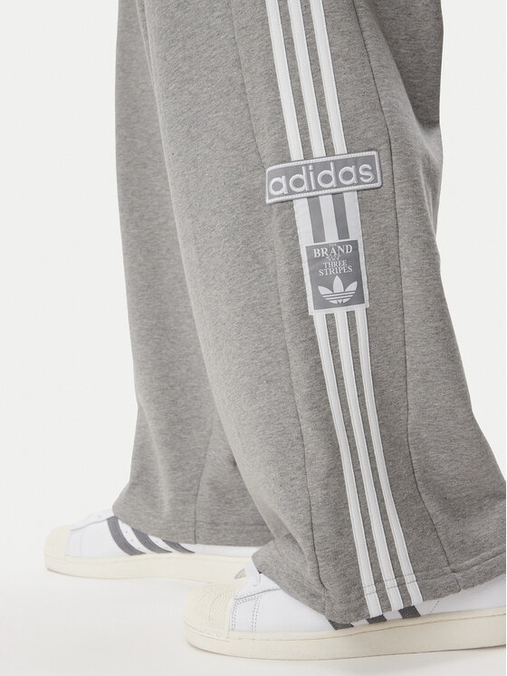 adidas adidas Spodnie dresowe Adibreak KQ8860 Szary Loose Fit