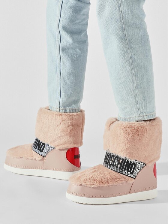 Love moschino store bottes de neige