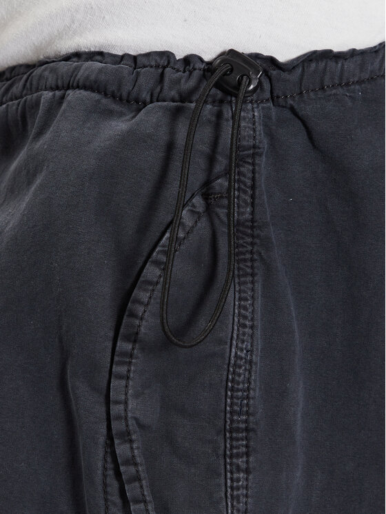 BDG Urban Outfitters BDG Urban Outfitters Hlače iz tkanine 76522192 Črna Baggy Fit