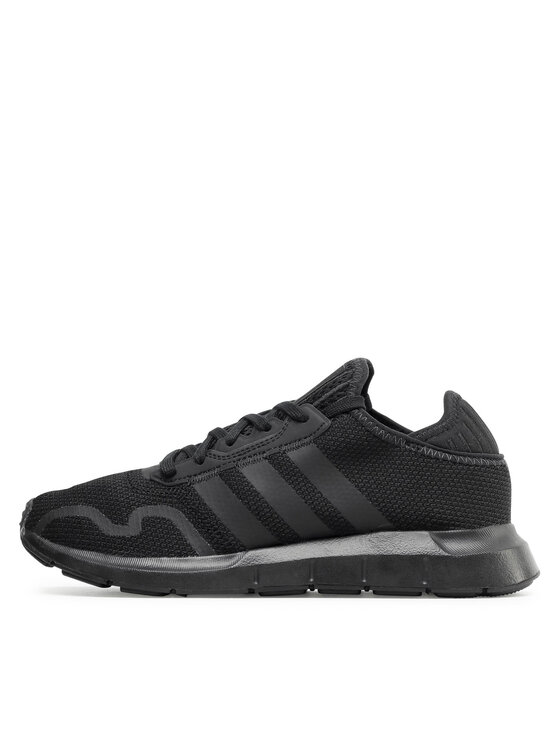 adidas adidas Sneakersy Swift Run X FY2116 Czarny