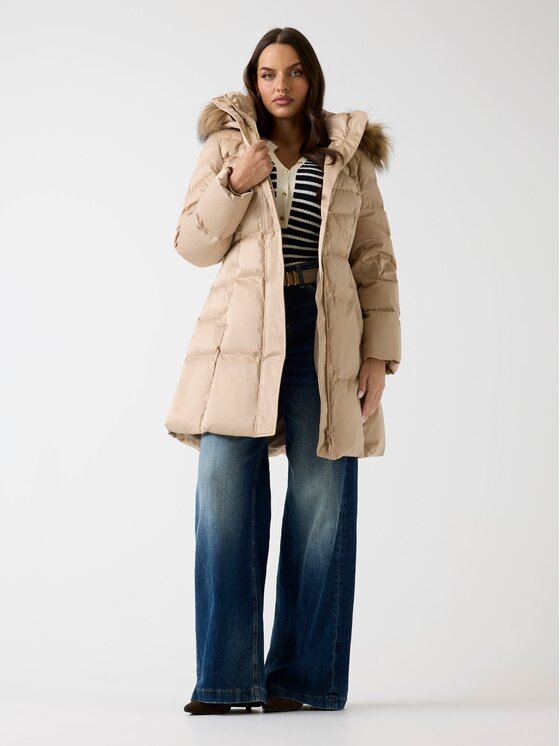 Guess Guess Преходно яке 179258 Бежов Classic Fit
