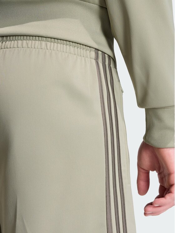 adidas adidas Szorty materiałowe 159247 Biały Regular Fit
