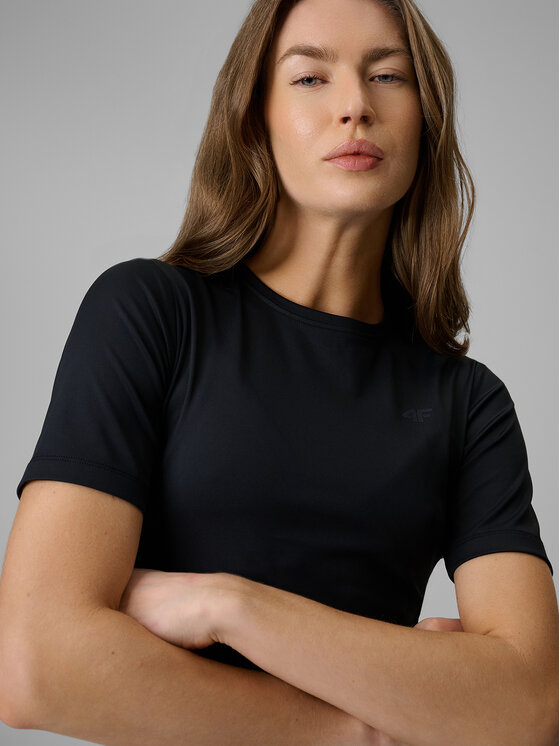 4F 4F T-Shirt ESSENTIAL 2 Czarny Slim Fit