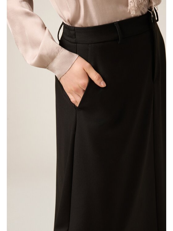 Oltre Oltre Gonna midi 1012J100316N033 Nero A-Line Fit