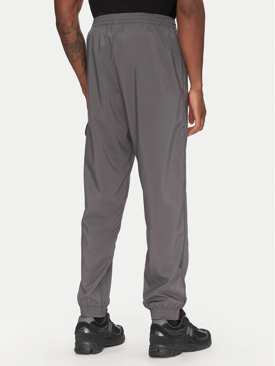 adidas adidas Pantaloni trening Essentials Small Logo JD1822 Gri Regular Fit