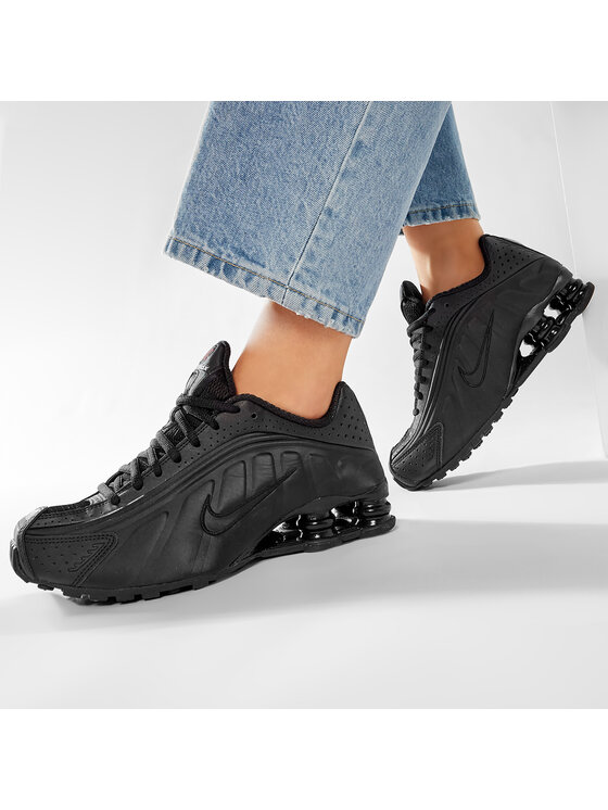 Nike Nike Superge Shox R4 AR3565 004 Črna