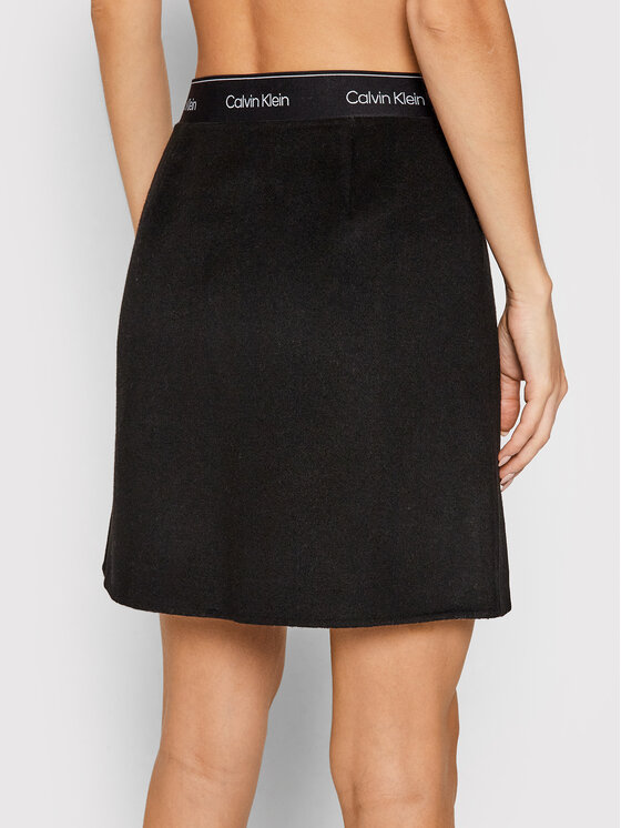 Calvin Klein Calvin Klein Mini sukňa K20K203185 Čierna Regular Fit