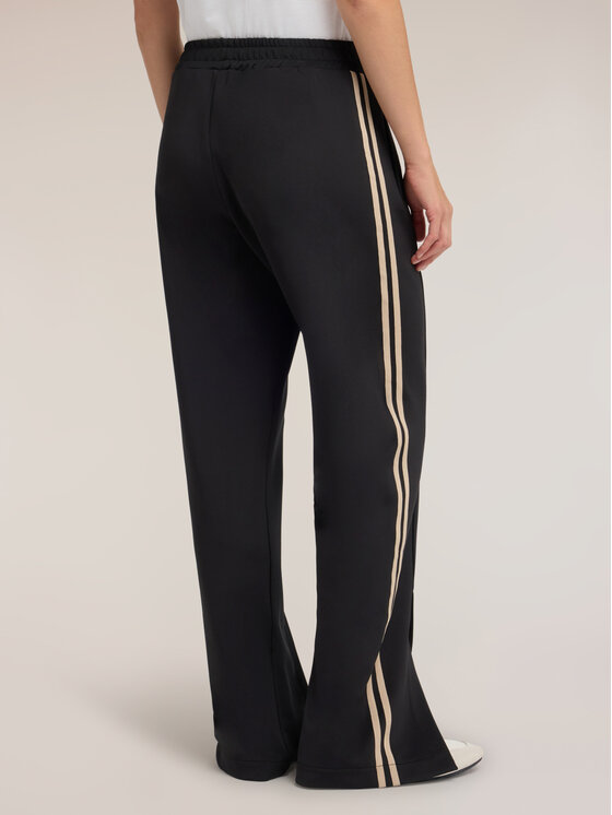 Motivi Motivi Spodnie materiałowe P032W000884N033 Czarny Regular Fit