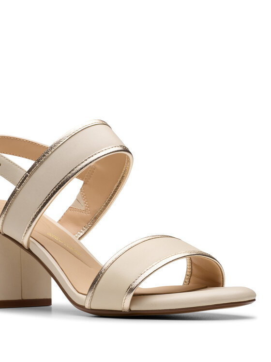 Clarks Clarks Sandali Ezoria Sling 26181301 Bež