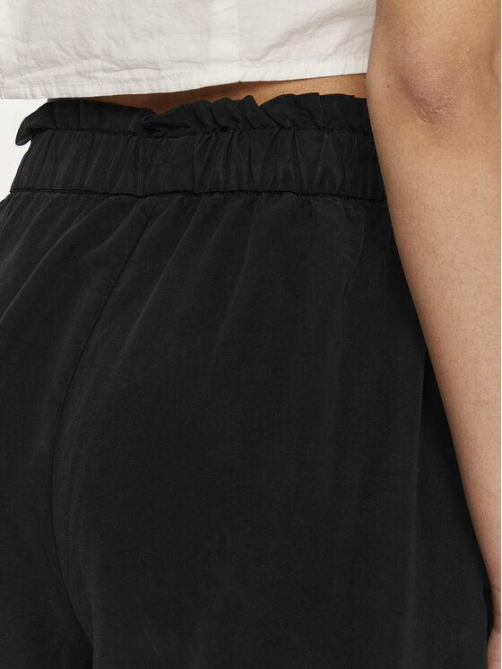 Vero Moda Vero Moda Stoffshorts Harper 10283731 Schwarz Loose Fit