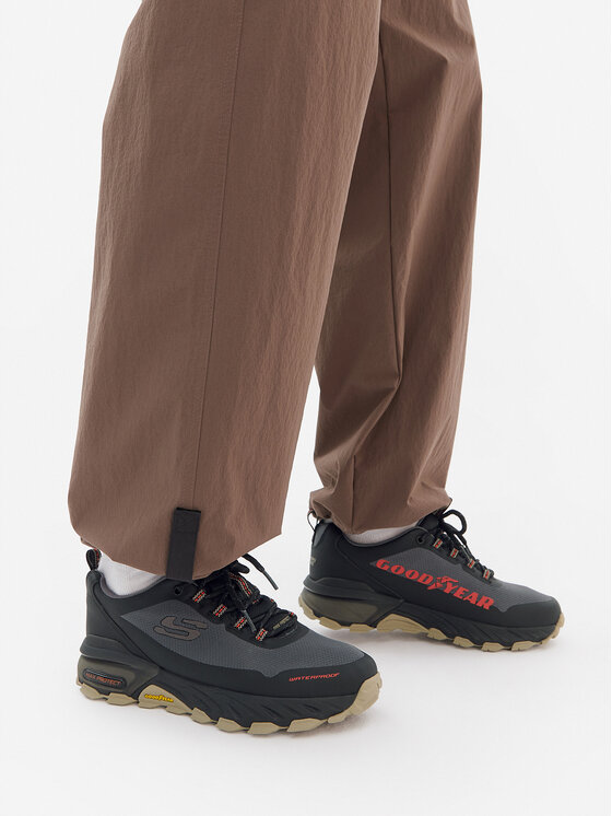 Skechers Skechers Tenisice Max Protect Fast Track 237304/BKMT Crna