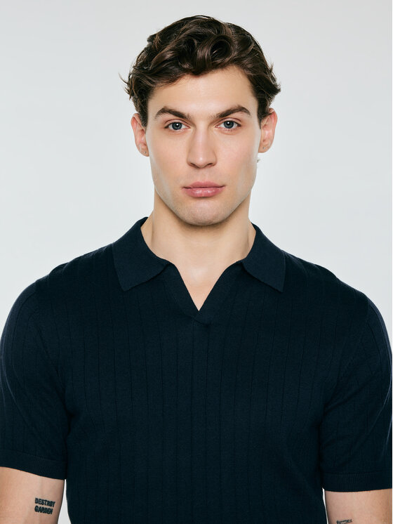 BIG STAR BIG STAR Sweter MATISONIS Granatowy Basic Fit