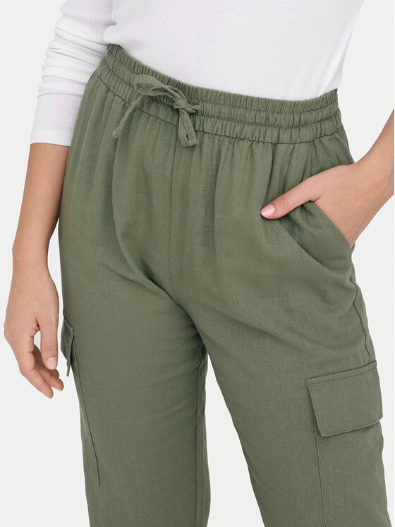 ONLY ONLY Pantaloni trening Caro 15310987 Verde Cargo Fit