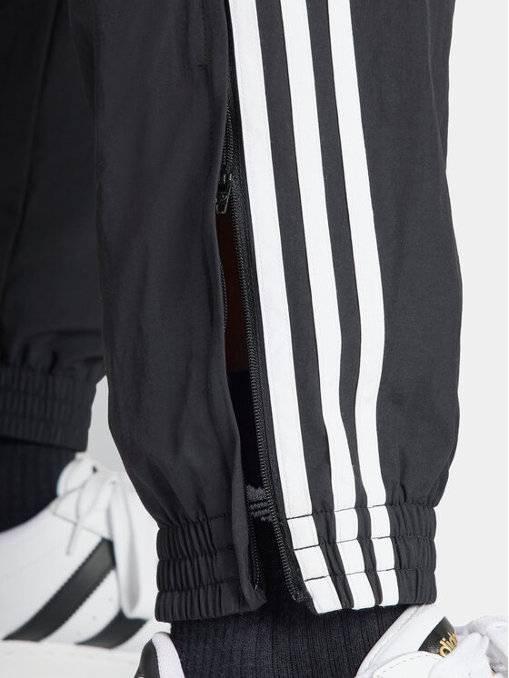 adidas adidas Pantaloni trening Adicolor Woven Firebird IT2501 Negru Regular Fit