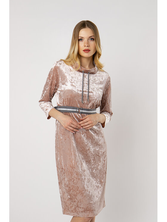 QUIOSQUE QUIOSQUE Každodenné šaty VELVEANA DRESS Ružová Regular Fit