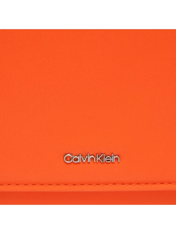Calvin Klein Handtasche Ck Must Shoulder Bag K60K611364 Orange  