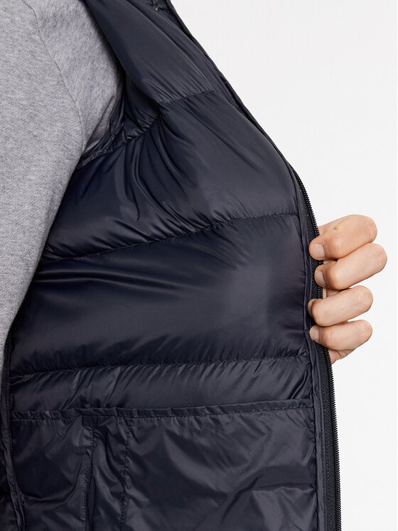 Under Armour Under Armour Giubbotto invernale Ua Strm Armour Down 2.0 Jkt 1372651 Nero Loose Fit