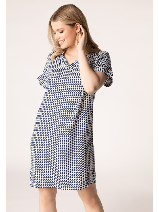 QUIOSQUE QUIOSQUE Sukienka codzienna QUIOSQUE 4UB038822 Granatowy Regular Fit