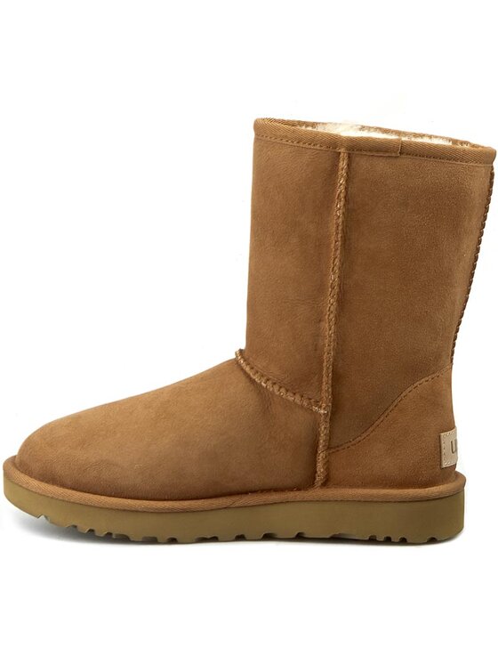 Ugg Ugg Sniego batai W Classic Short II 1016223 Ruda