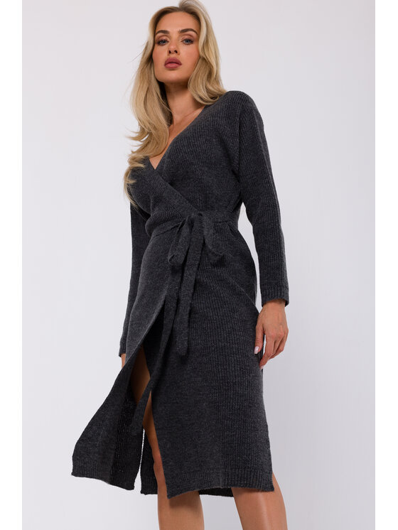 Made of Emotion Made of Emotion Sukienka dzianinowa M772 Czarny Modern Fit