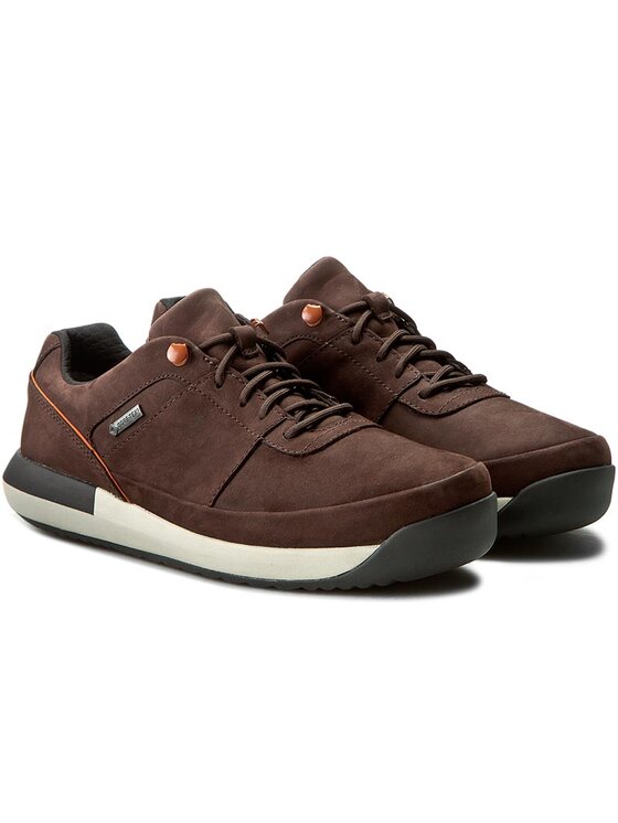 Clarks johto rise gtx store