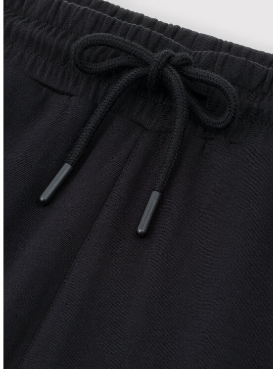 Pako Lorente Pako Lorente Szorty materiałowe P26SN-WS-004 Czarny Classic Fit