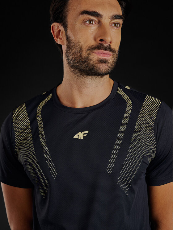 4F 4F Koszulka techniczna GOLDEN WARRIOR Czarny Regular Fit