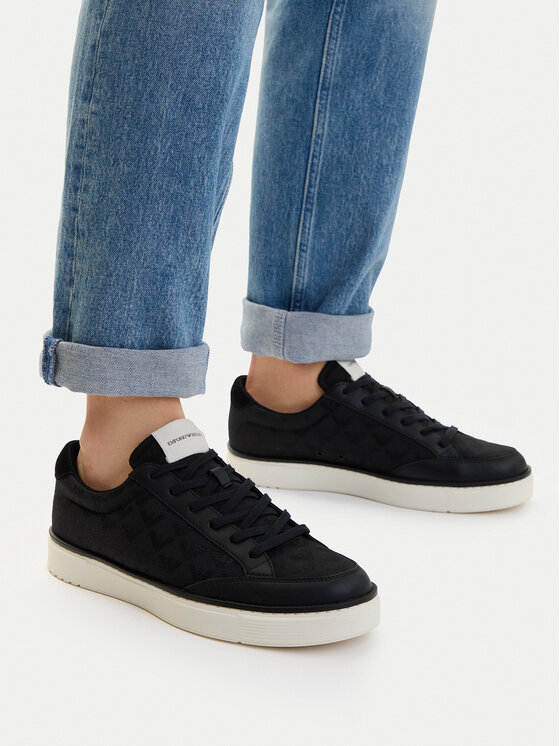 Emporio Armani Emporio Armani Sneakersy EM004782 AF23199 MC406 Čierna