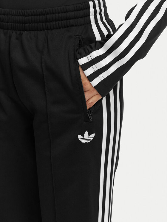 adidas adidas Долнище анцуг Firebird Classic KD5575 Черен Regular Fit