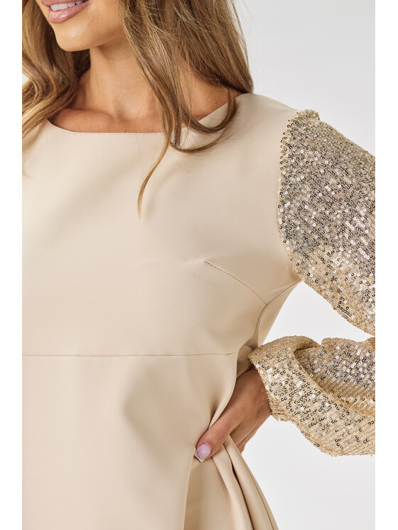 Awama Awama Sukienka wieczorowa A694 Beżowy Basic Fit