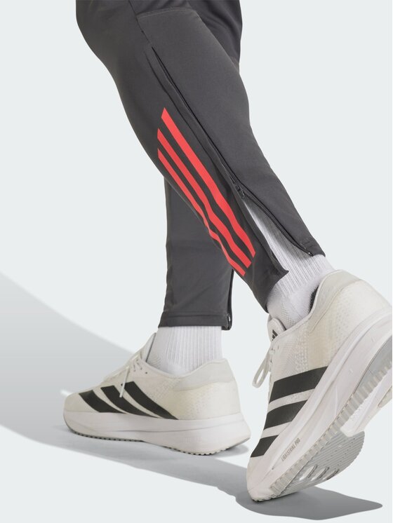 adidas adidas Spodnie dresowe 157787 Czarny Slim Fit